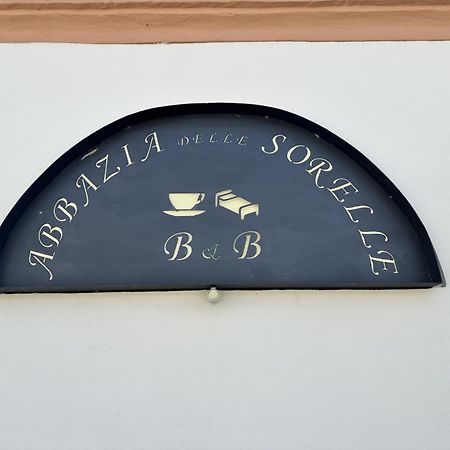 Abbazia Delle Sorelle โนเวลโล ภายนอก รูปภาพ