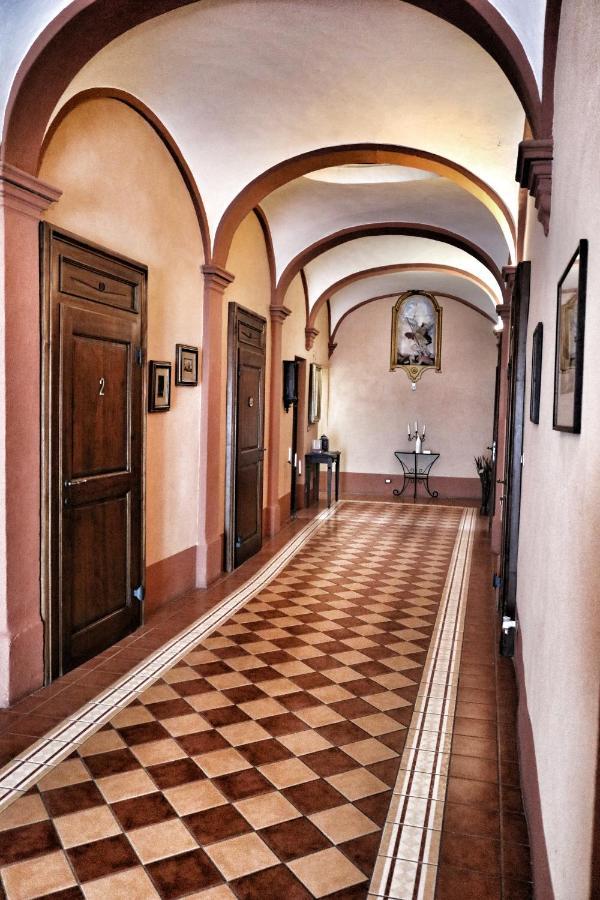 Abbazia Delle Sorelle โนเวลโล ภายนอก รูปภาพ